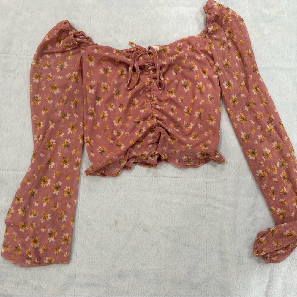 cute altered state long-sleeve crop top! worn only twice